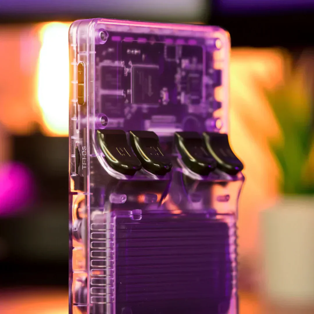 BitPlay™ X – Tiny Console. Epic Games.